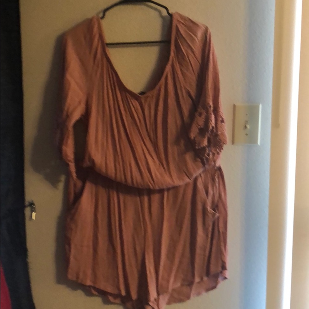 Rose colored Rumper - Picture 2 of 4